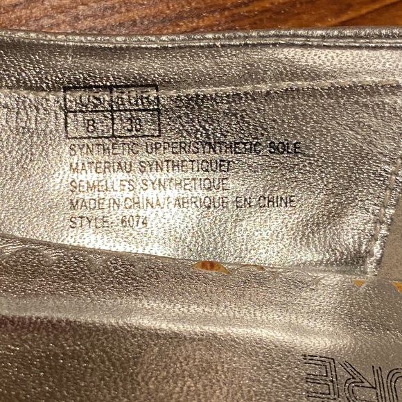 Silver Metallic Flats - Picture 3 of 3